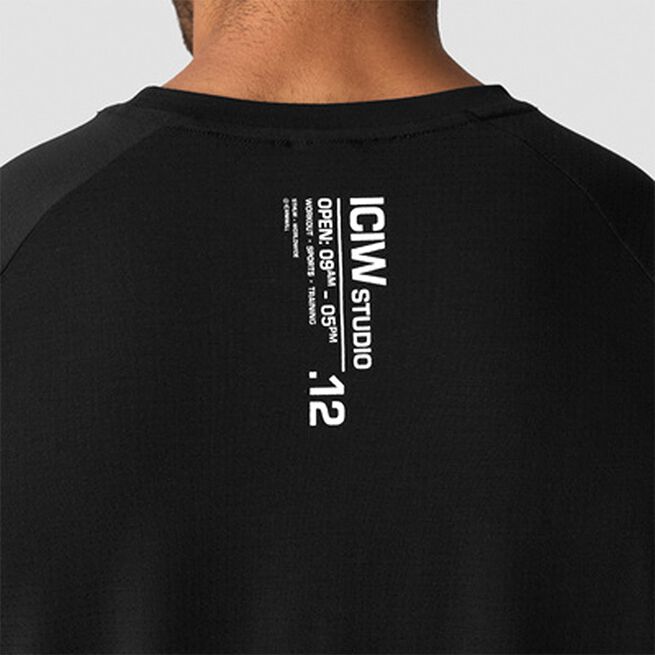 Stride T-shirt Sort