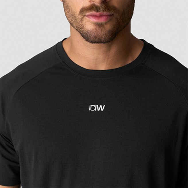 Stride T-shirt Sort
