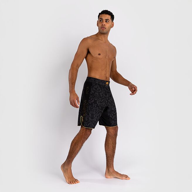Venum x Ilia Topuria Unmatched Fightshorts Sort Guld