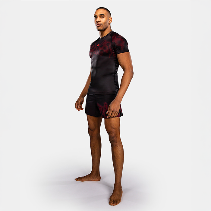 Venum Spectre Kort&aelig;rmet Rashguard Sort R&oslash;d