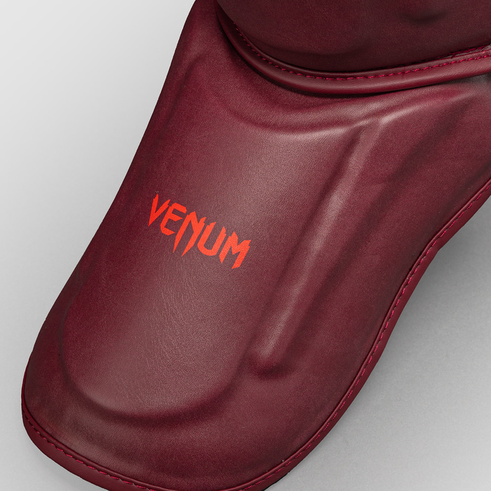 Venum Spectre Skinnebensbeskyttere Sort R&oslash;d