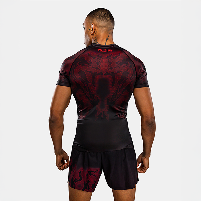 Venum Spectre Kort&aelig;rmet Rashguard Sort R&oslash;d