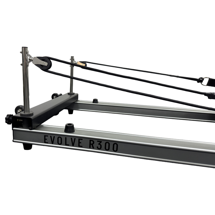 Titan Life Reformer Evolver R300 Pilatesreformer