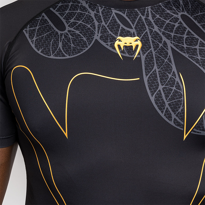Serpenti Rashguard Kort&aelig;rmet Sort S&oslash;lv Guld