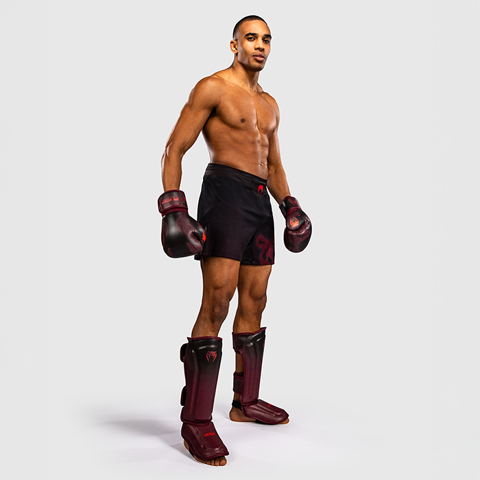 Venum Spectre Fightshorts Sort R&oslash;d