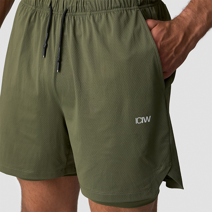 Stride 2-i-1 Shorts Gr&oslash;n