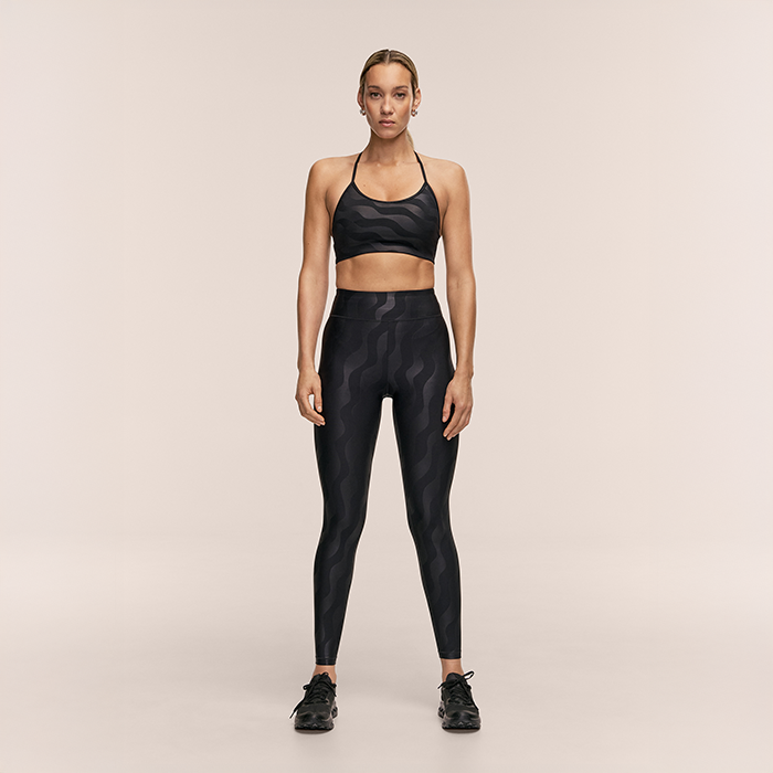 Sleek Sports‑BH Sort M&oslash;nstret