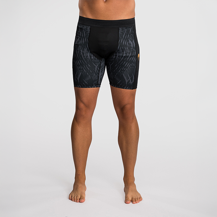 Venum X Chimaev Wild Borz Vale Tudo Shorts Sort Gr&aring;