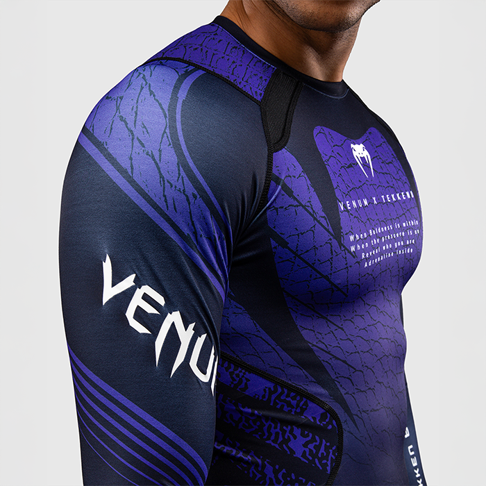 Venum x TEKKEN 8 Lang&aelig;rmet Rashguard Kazuya Sort Lilla