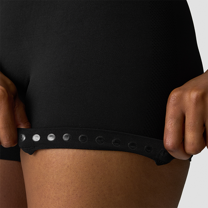 Define Seamless V-formede shorts Sort